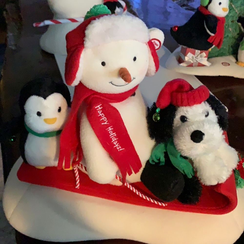 Hallmark “Snow What Fun” Sledders 2007 Jingle Pals Collectible EUC